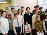 Ученики на конкурсе чтецов "По фронтовым дорогам с Василем Теркиным"